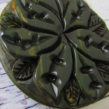 Charger l'image dans la galerie, Huge 1930s Deep Carved Bakelite Flower Brooch

