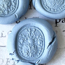 Charger l'image dans la galerie, Rare Georgian Silver Triple Intaglio Seal Spinner Fob, Baron Löwen c1730
