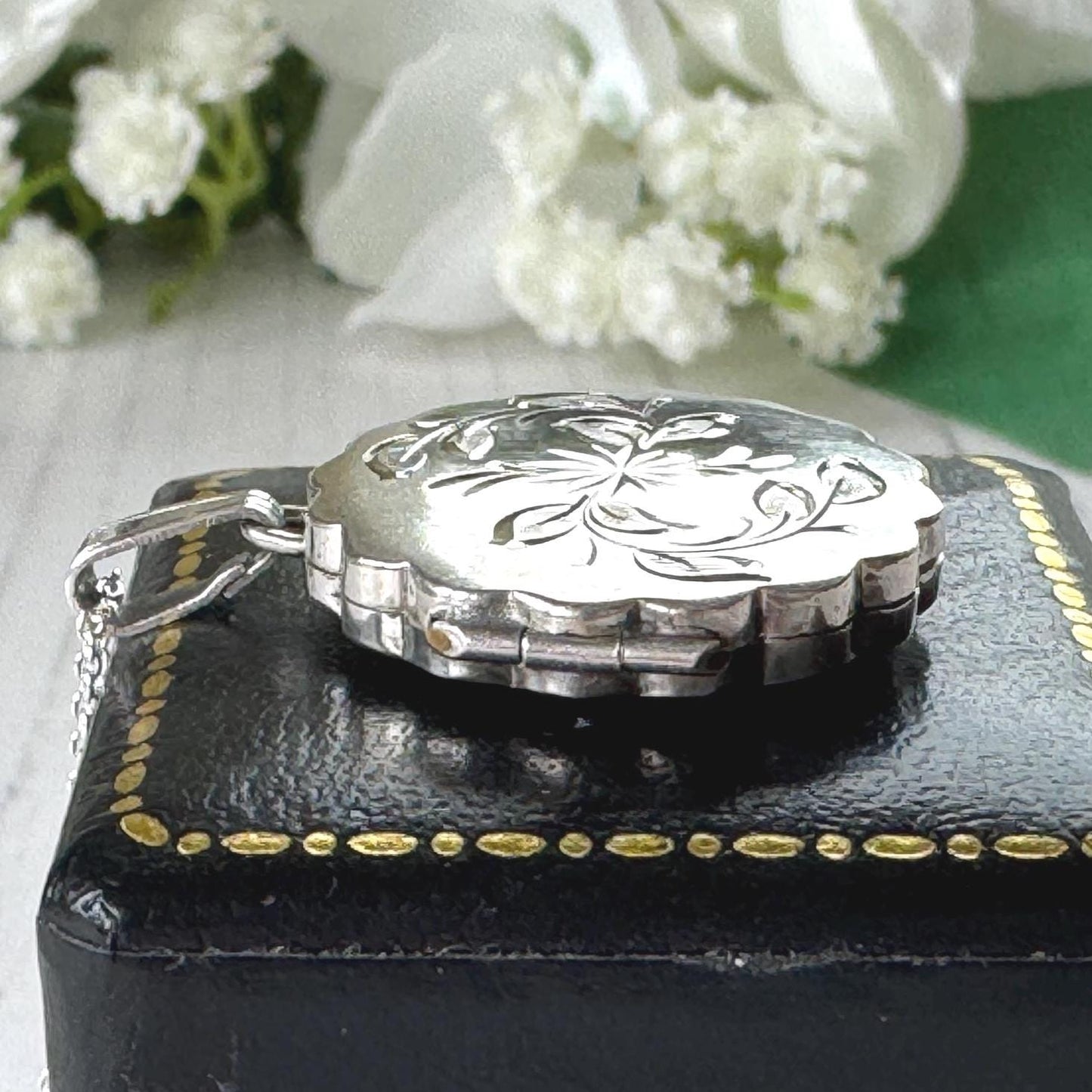 Vintage Sterling Silver Locket Necklace, Birmingham 1980, Engraved Floral Star, Scalloped Edge Pendant