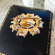 Carica l'immagine nel visualizzatore di Gallery, Georgian Rose Cut Diamond Daisy Halo Brooch, 18ct Gold, Foiled Diamonds
