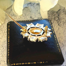 Carica l'immagine nel visualizzatore di Gallery, Georgian Rose Cut Diamond Daisy Halo Brooch, 18ct Gold, Foiled Diamonds
