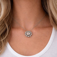Carica l'immagine nel visualizzatore di Gallery, Georgian Rose Cut Diamond Daisy Halo Brooch, 18ct Gold, Foiled Diamonds
