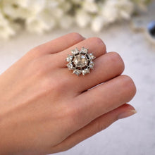 Carica l'immagine nel visualizzatore di Gallery, Georgian Rose Cut Diamond Daisy Halo Brooch, 18ct Gold, Foiled Diamonds
