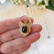 Carica l'immagine nel visualizzatore di Gallery, Antique Victorian Large 9ct Gold Almandine Garnet Shield Padlock Pendant/Bracelet Charm
