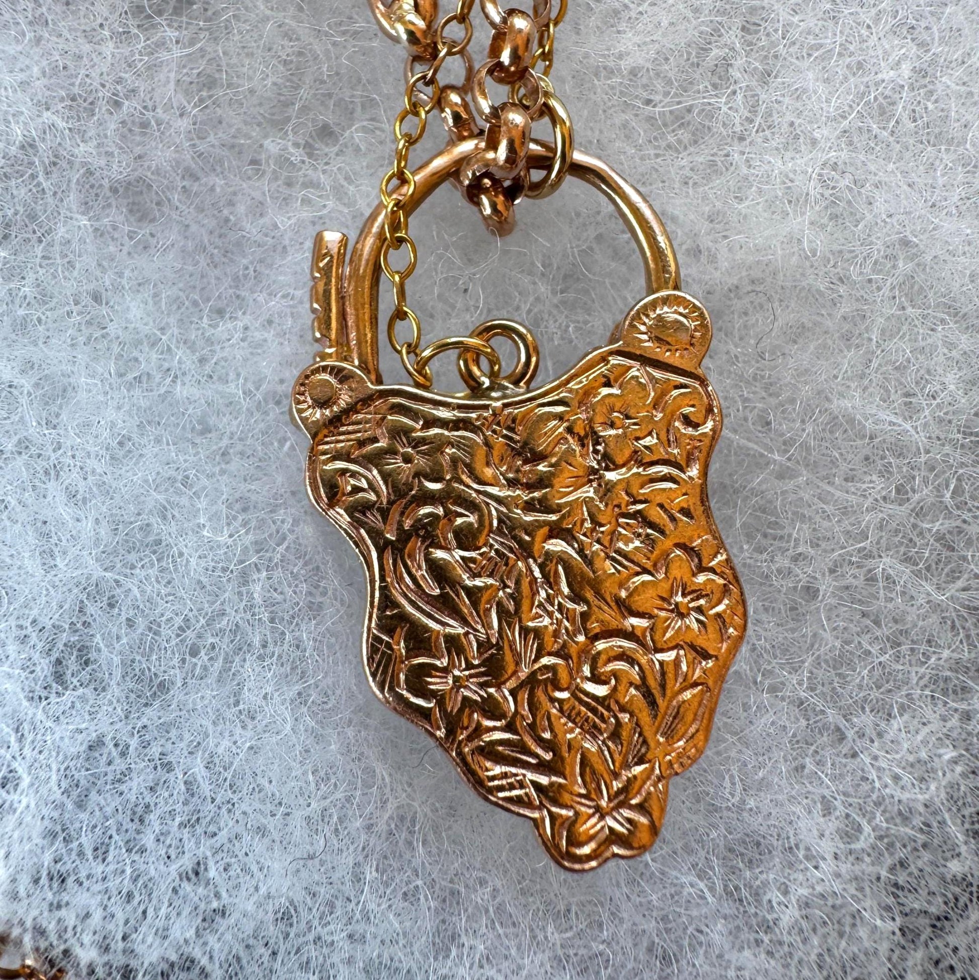 Antique Victorian Large 9ct Gold Almandine Garnet Shield Padlock Pendant/Bracelet Charm