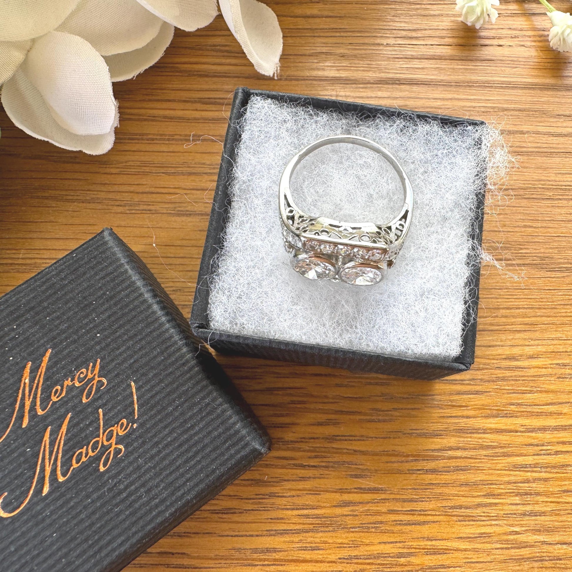 Art Deco Toi et Moi Diamond Ring 2.00ct Matched Old European Cut Diamonds Platinum Antique Engagement Ring