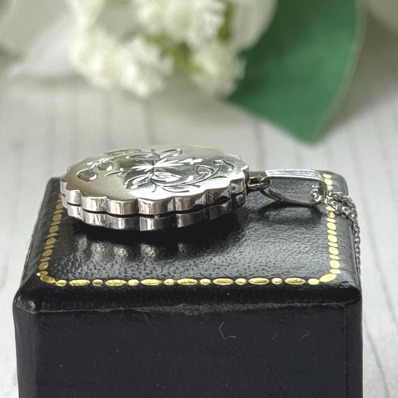 Vintage Sterling Silver Locket Necklace, Birmingham 1980, Engraved Floral Star, Scalloped Edge Pendant