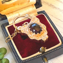 Carica l'immagine nel visualizzatore di Gallery, Antique Victorian Large 9ct Gold Almandine Garnet Shield Padlock Pendant/Bracelet Charm
