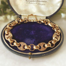 Carica l'immagine nel visualizzatore di Gallery, Antique Victorian Heavy 9ct Rose Gold Belcher Bracelet with Floral Engraved Anchor Links
