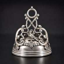 Carica l'immagine nel visualizzatore di Gallery, Rare Antique Georgian Large Sterling Silver Slag Glass Seal Fob Pendant.
