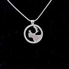 Carica l'immagine nel visualizzatore di Gallery, Vintage Sterling Silver Stag Pendant Necklace
