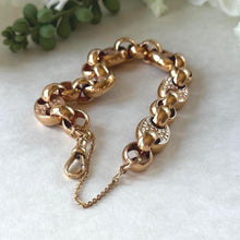 Carica l'immagine nel visualizzatore di Gallery, Antique Victorian Heavy 9ct Rose Gold Belcher Bracelet with Floral Engraved Anchor Links
