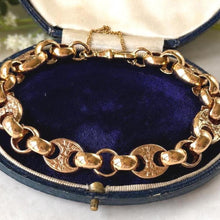 Carica l'immagine nel visualizzatore di Gallery, Antique Victorian Heavy 9ct Rose Gold Belcher Bracelet with Floral Engraved Anchor Links
