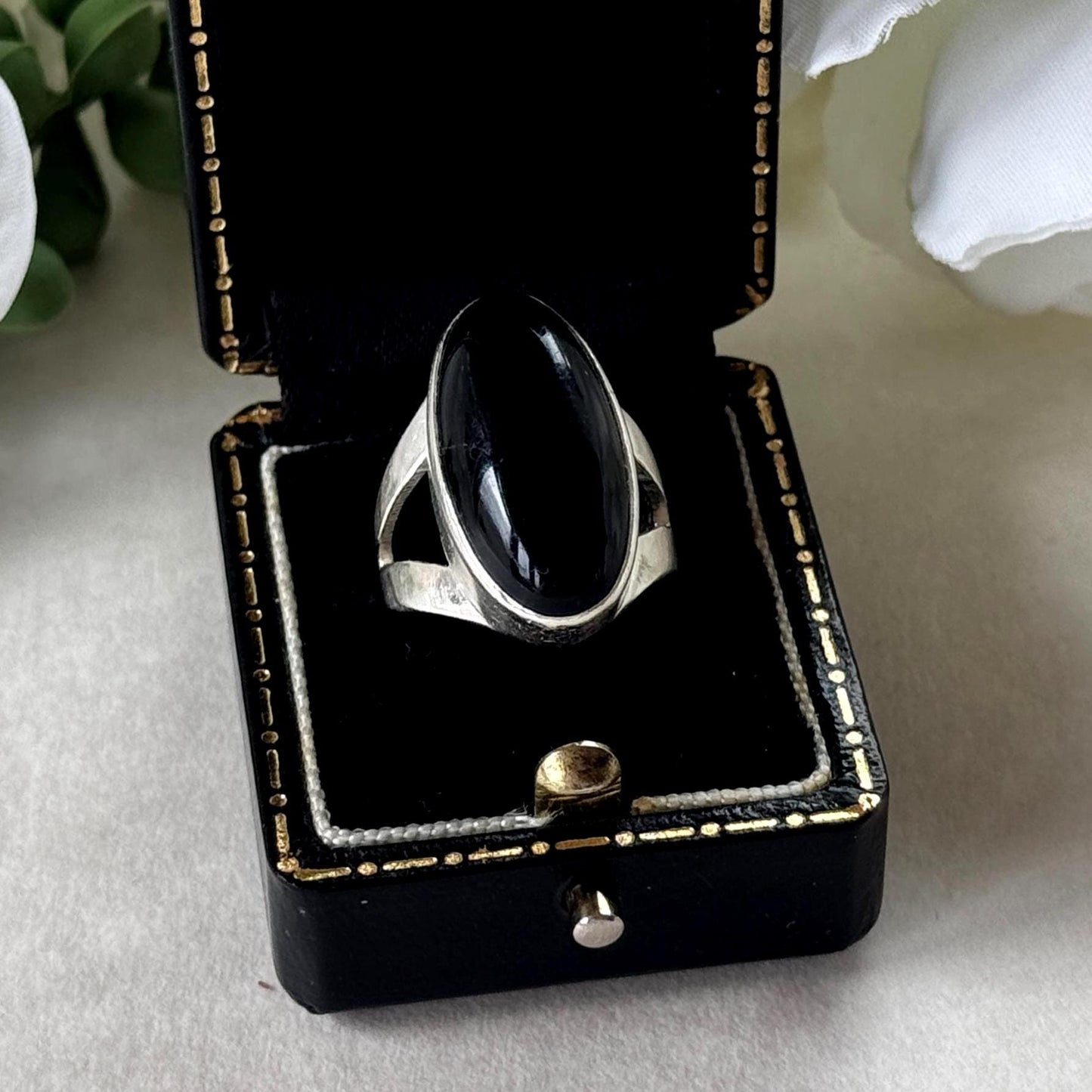Vintage 1970s Sterling Silver Onyx Modernist Statement Ring, Size J-1/2/US 5