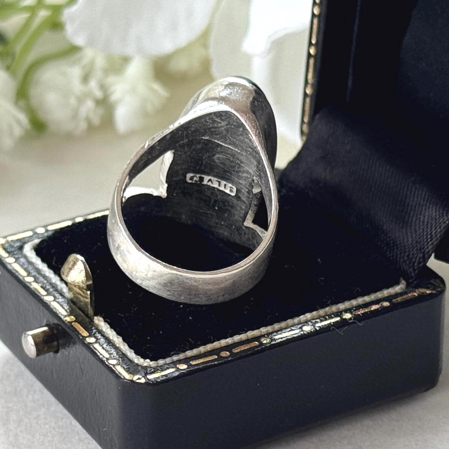 Vintage 1970s Sterling Silver Onyx Modernist Statement Ring, Size J-1/2/US 5
