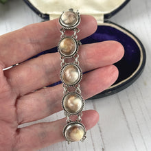 Lade das Bild in den Galerie-Viewer, Antique Victorian Cats Eye Operculum Sterling Silver Bracelet
