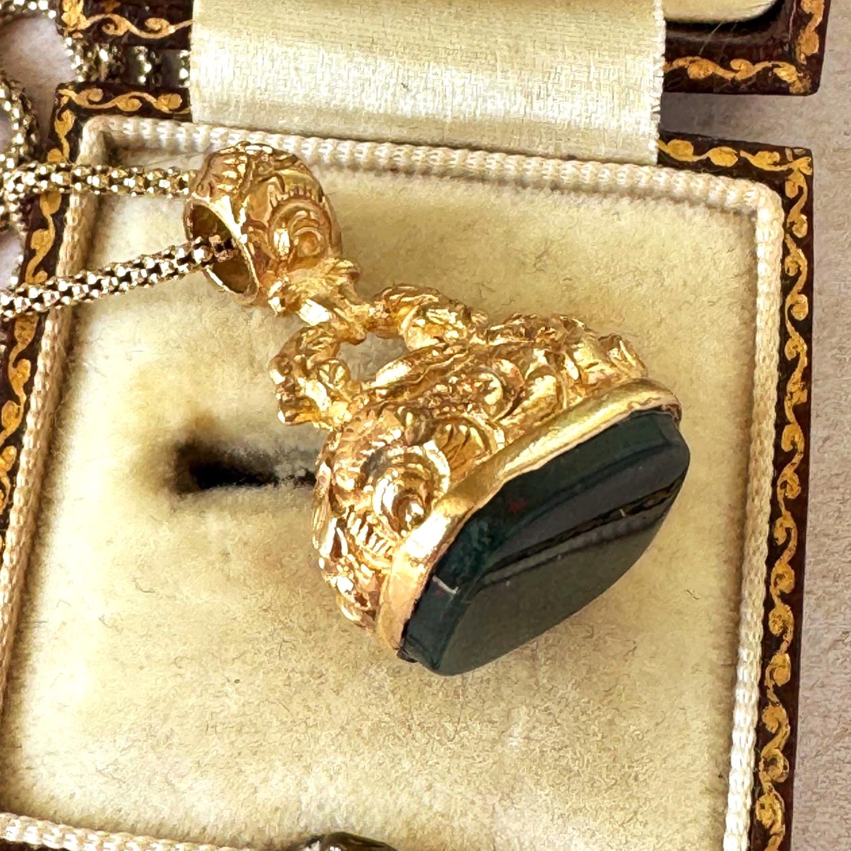 Antique Georgian Solid Gold Bloodstone Fob Seal Pendant, c.1780–1820