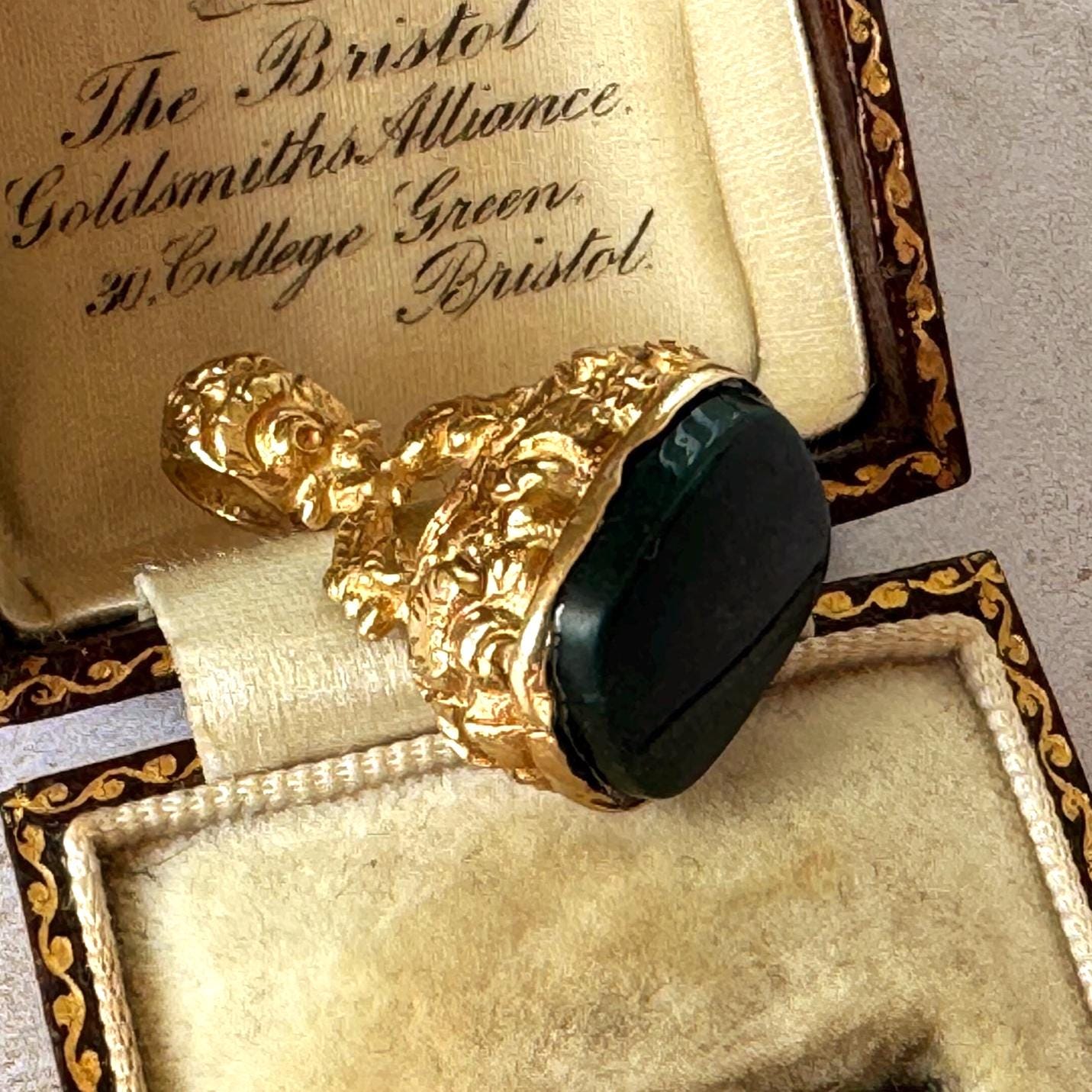 Antique Georgian Solid Gold Bloodstone Fob Seal Pendant, c.1780–1820