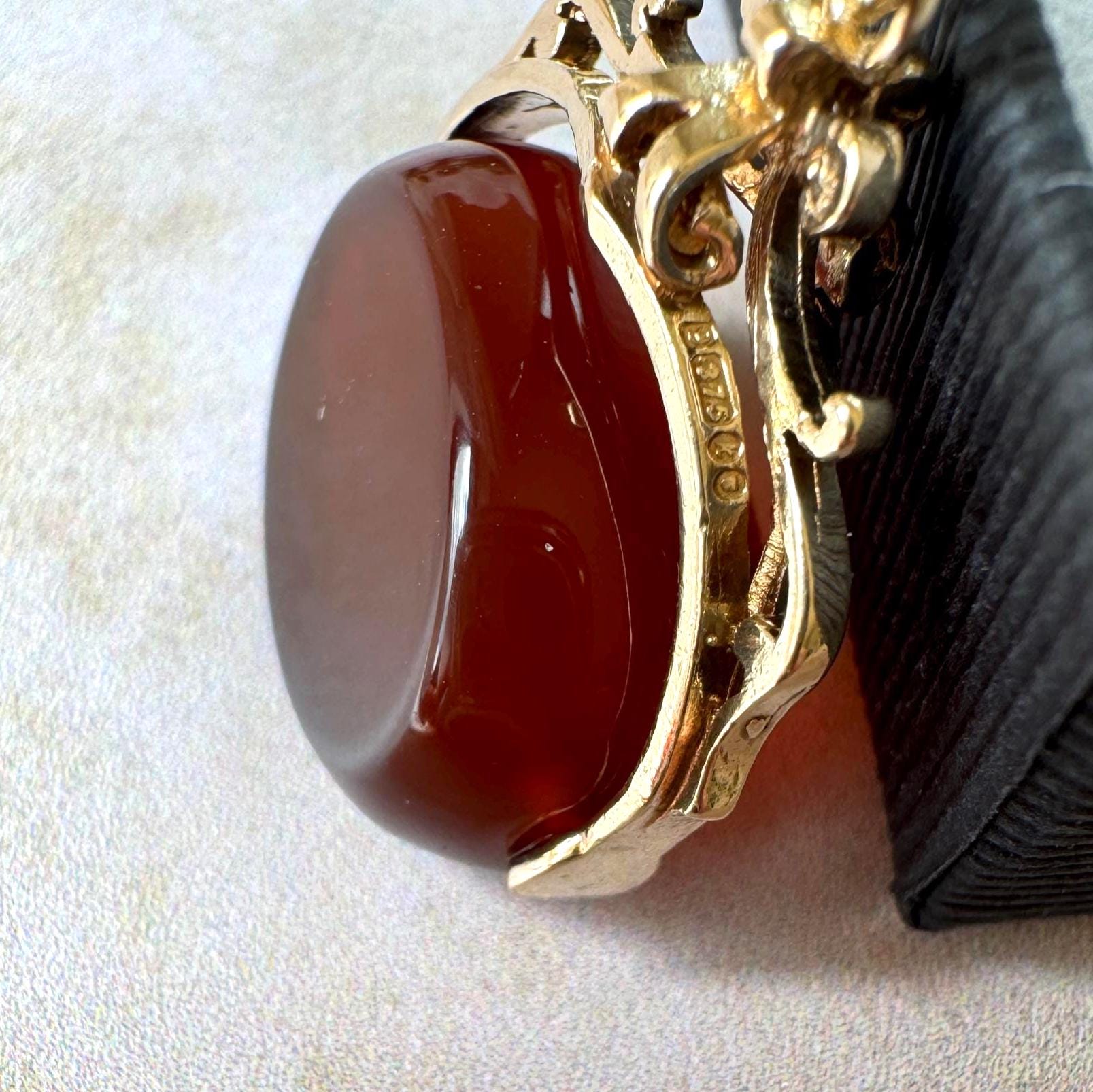 Vintage 9ct Gold Carnelian Spinner Fob Pendant, Hallmarked London 1965
