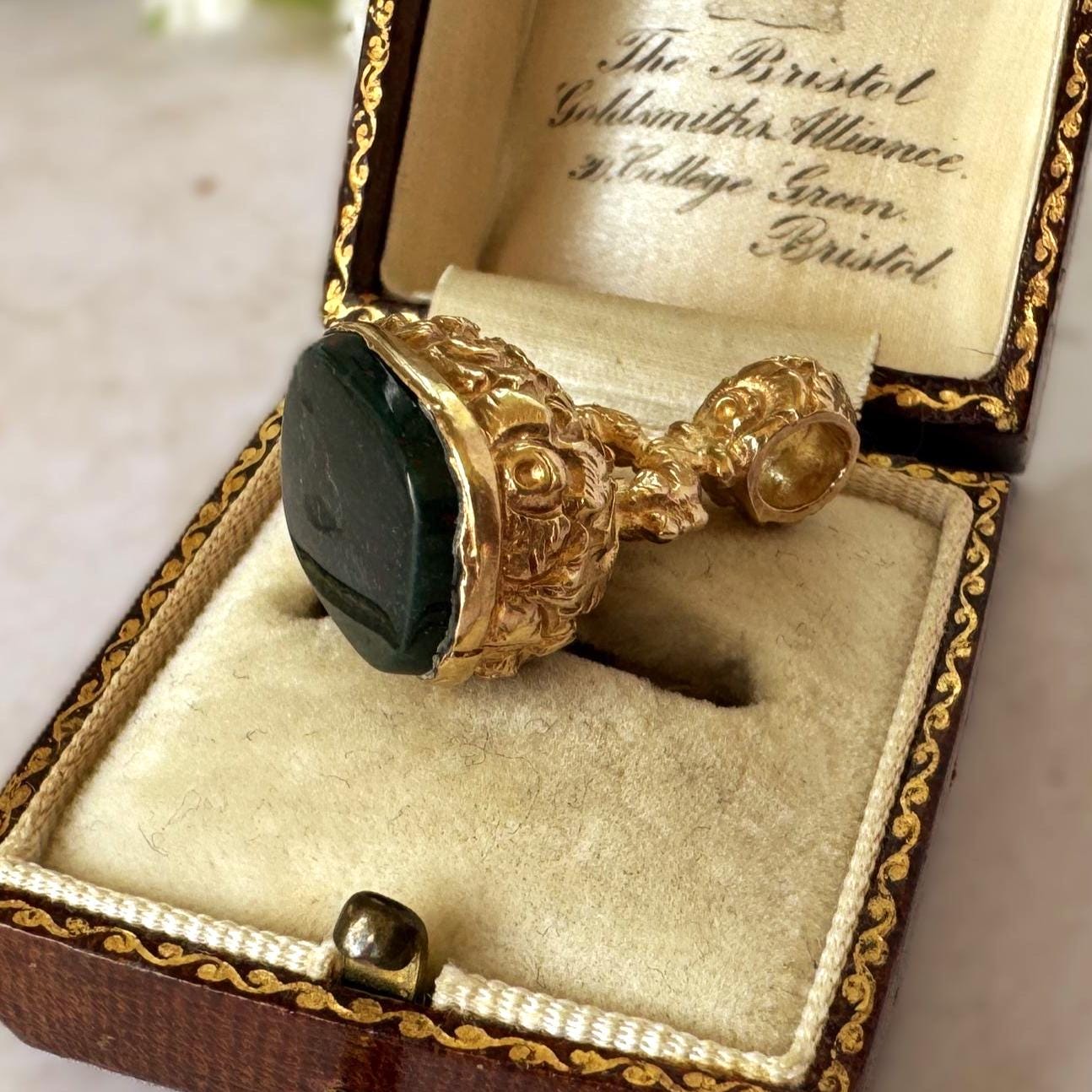 Antique Georgian Solid Gold Bloodstone Fob Seal Pendant, c.1780–1820