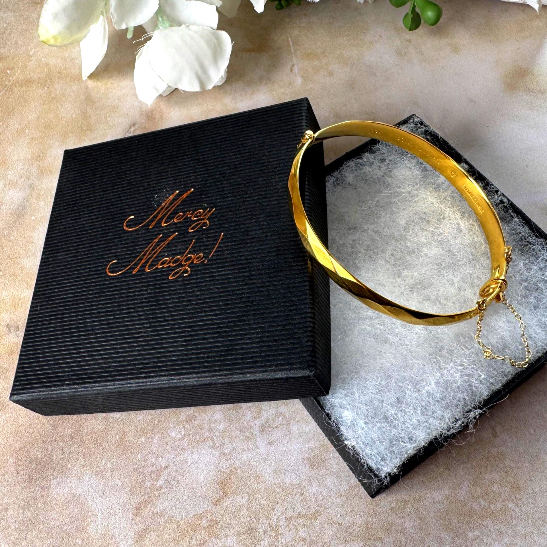 Vintage Fred Manshaw London 9ct Gold Metal Cored Diamond Cut Hinged Bangle