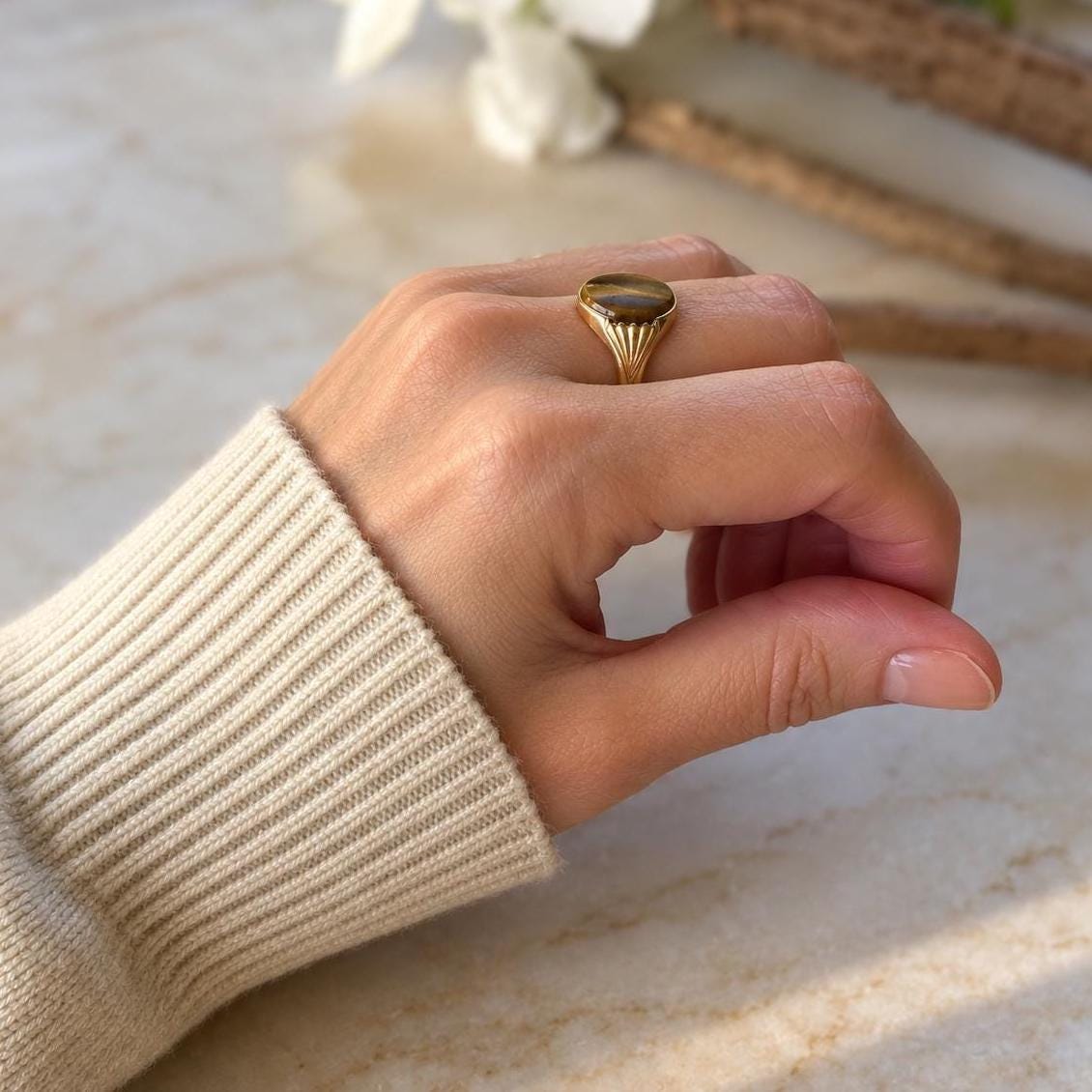 Vintage 1988 9ct Yellow Gold Tigers Eye Signet Seal Ring, Size O / 7-1/4