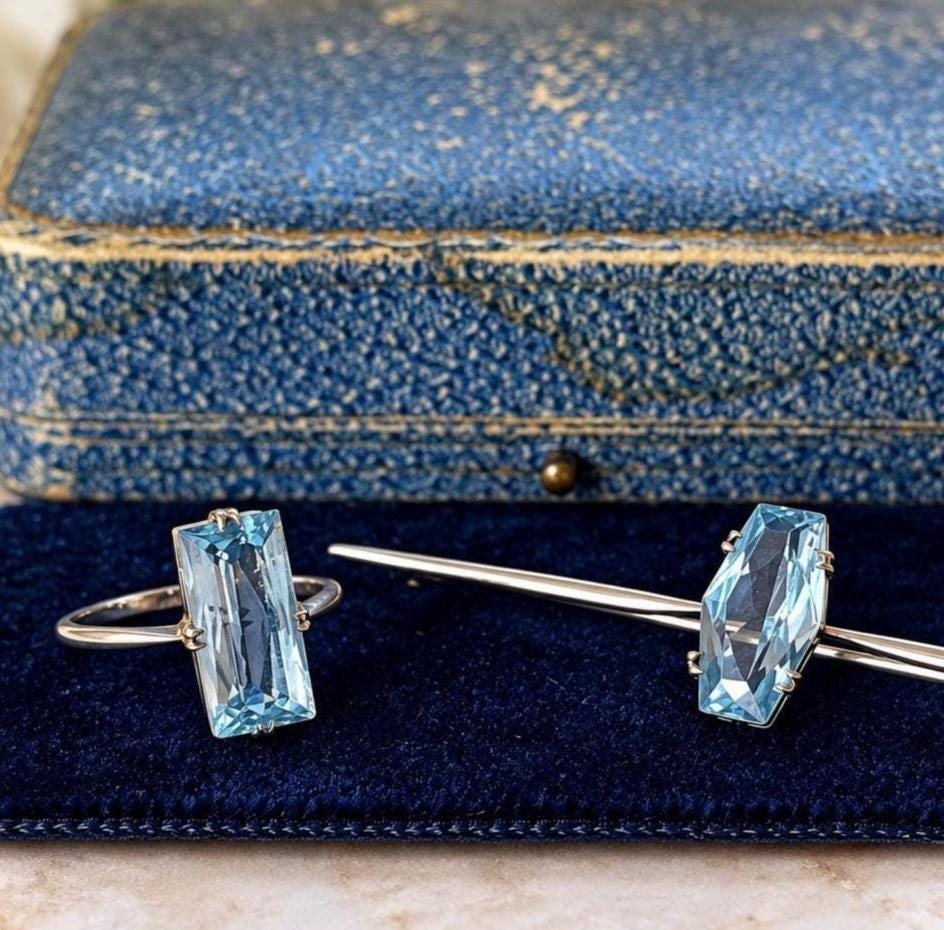 1920's Art Deco Blue Topaz 9ct Gold Jewellery Suite | Ring & Brooch | Original Fitted Presentation Case