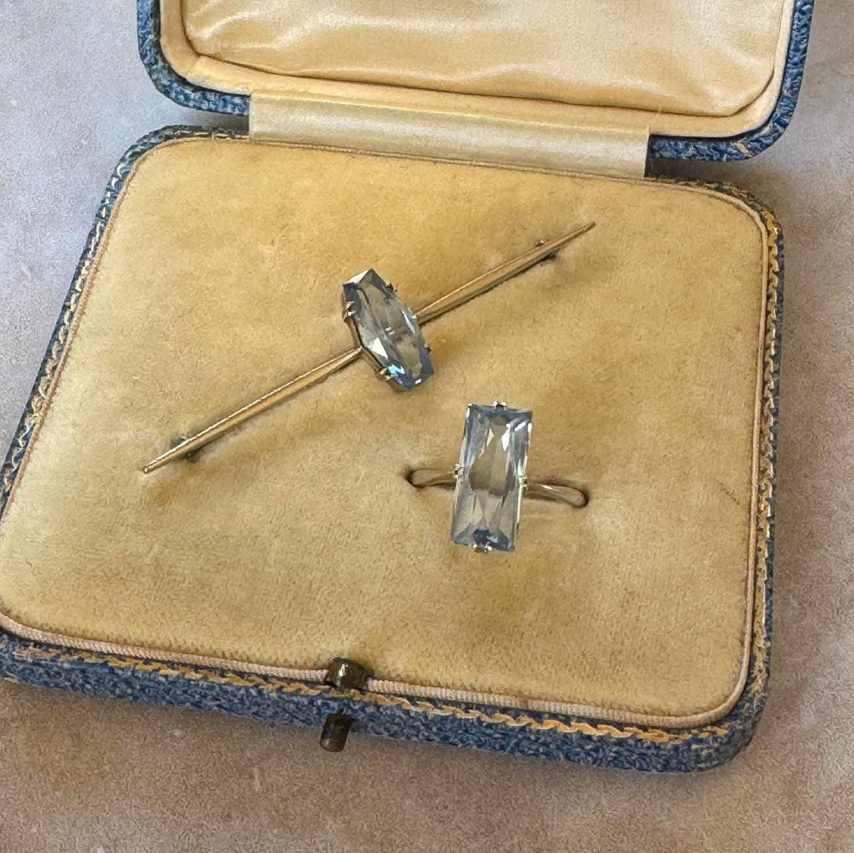 1920's Art Deco Blue Topaz 9ct Gold Jewellery Suite | Ring & Brooch | Original Fitted Presentation Case