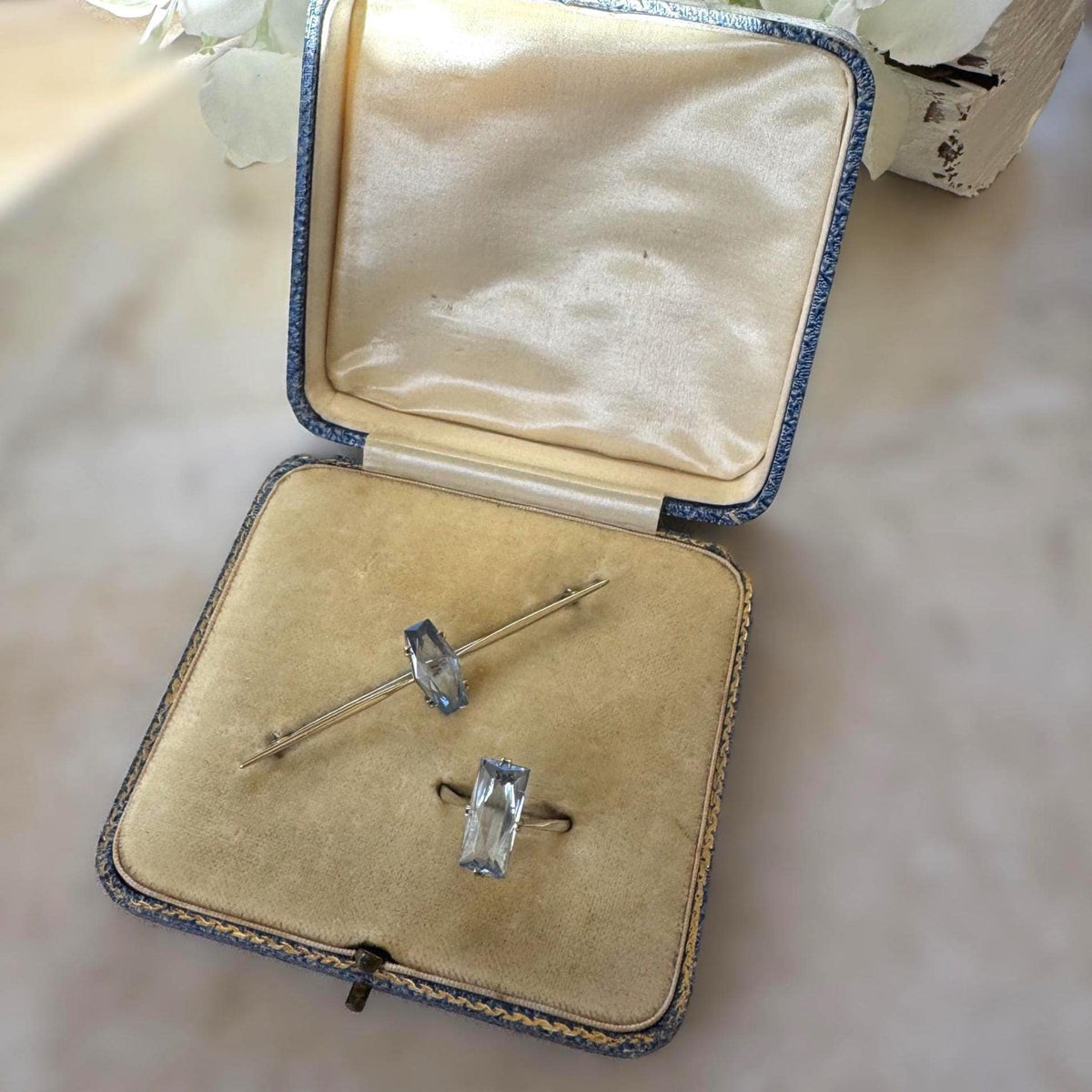 1920's Art Deco Blue Topaz 9ct Gold Jewellery Suite | Ring & Brooch | Original Fitted Presentation Case
