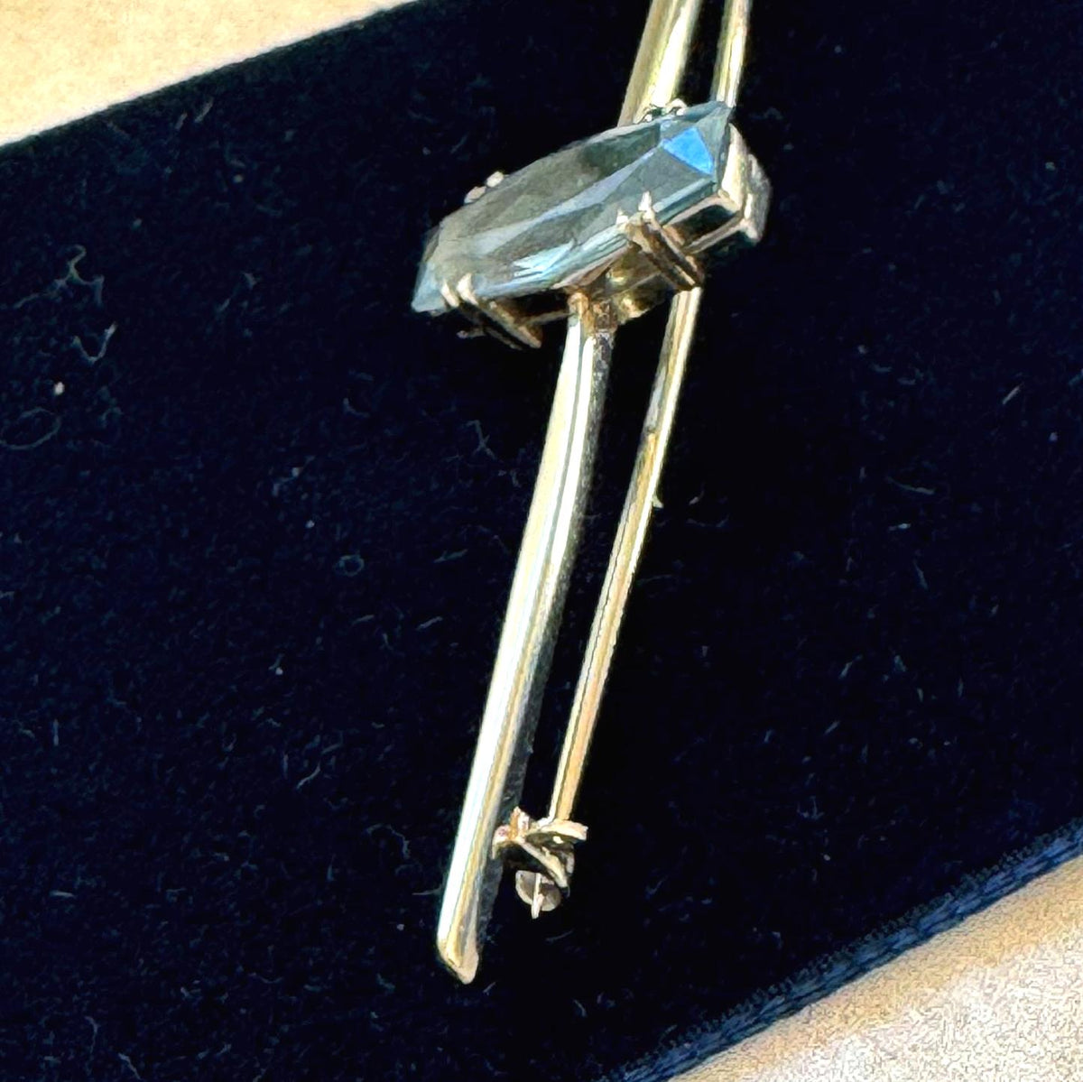 1920's Art Deco Blue Topaz 9ct Gold Jewellery Suite | Ring & Brooch | Original Fitted Presentation Case