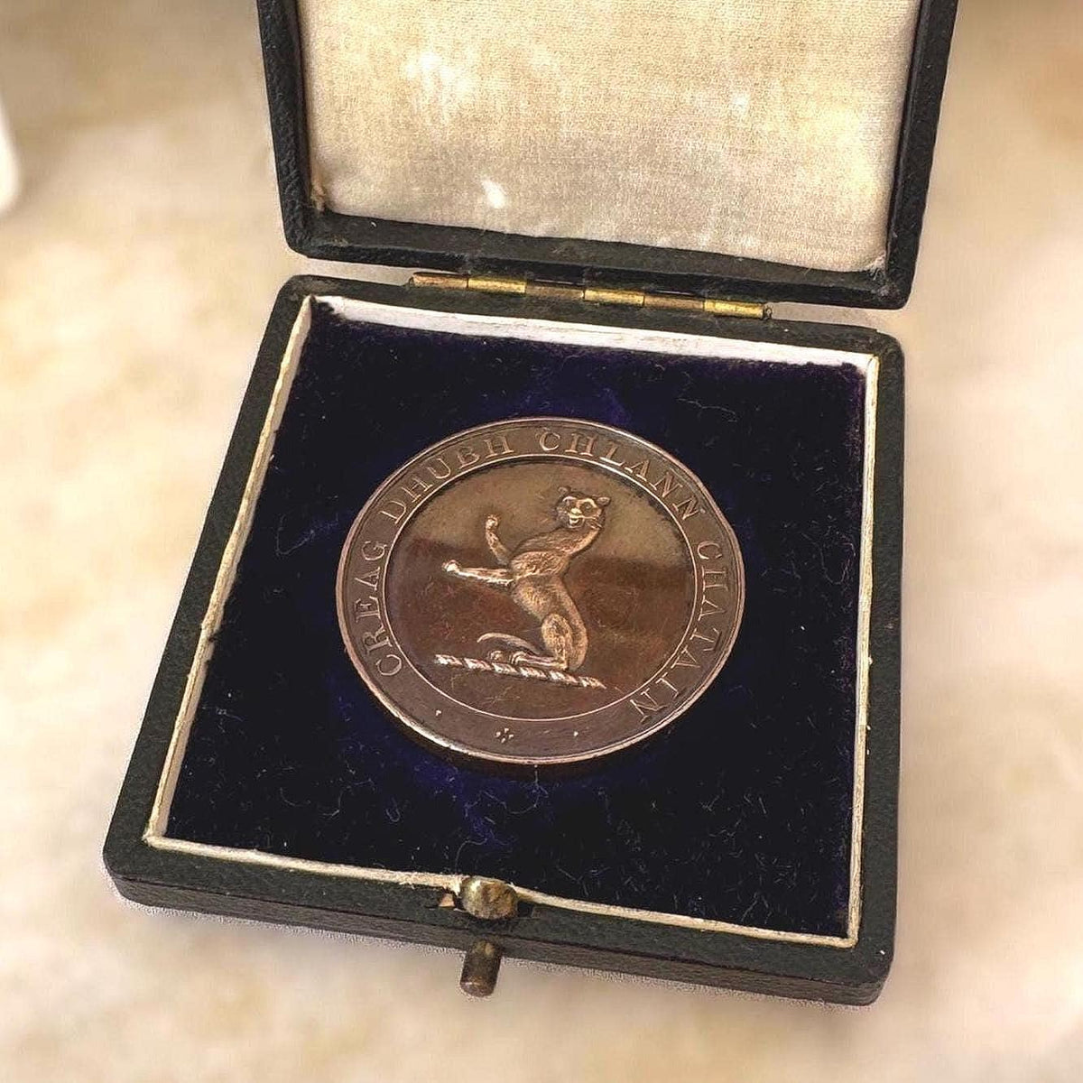 Antique Cased 1895 Bronze Medal Commemorating the Allegiance of Scottish Highland Clans Chattan and Macpherson