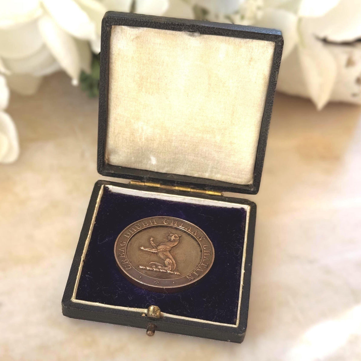 Antique Cased 1895 Bronze Medal Commemorating the Allegiance of Scottish Highland Clans Chattan and Macpherson