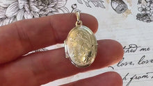 Load and play video in Gallery viewer, Vintage Sterling Silver Engraved Dogwood Blossom Locket Pendant &amp; Chain
