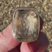 Charger et lire la vidéo dans la visionneuse de la Galerie, Antique Georgian 18ct Gold Citrine Intaglio Seal Fob Of Mars
