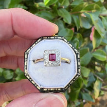 Carica e avvia il video nel visualizzatore di galleria, Art Deco Square-Cut Ruby &amp; Diamond Cluster Halo Ring in 18ct Gold and Platinum
