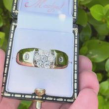 Charger et lire la vidéo dans la visionneuse de la Galerie, Mens Vintage 14ct Gold Natural 0.54ct Diamond Cluster Ring
