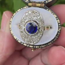 Charger et lire la vidéo dans la visionneuse de la Galerie, Art Deco 18ct Gold Sapphire and Diamond Cluster Ring, c.1920
