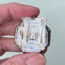 ギャラリービューアVintage 9ct Gold 24ct Emerald Cut Rock Crystal Ringに読み込んでビデオを見る
