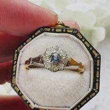 Carica e avvia il video nel visualizzatore di galleria, Antique 1920s Art Deco Sapphire Diamond Cluster Ring
