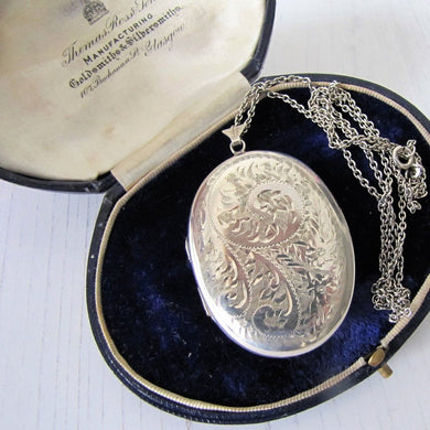 Vintage English Silver Photo Locket & Chain - MercyMadge