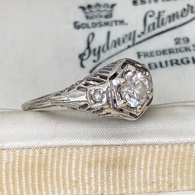Antique 14ct White Gold Diamond Filigree Ring - MercyMadge