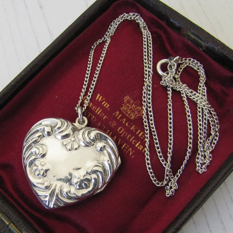 Vintage Sterling Silver Engraved Puffy Heart Locket