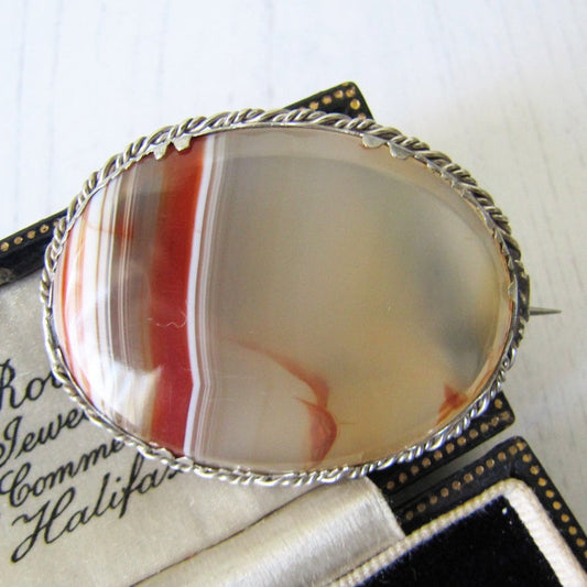 Georgian/Victorian Scottish Banded Agate Silver Brooch
