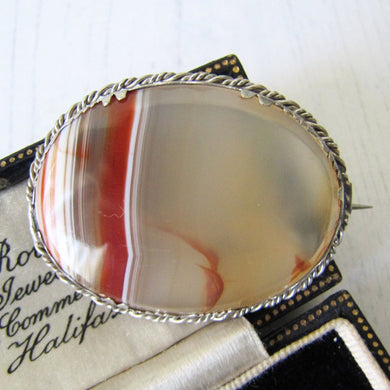 Georgian/Victorian Scottish Banded Agate Silver Brooch