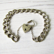Charger l&#39;image dans la galerie, Victorian Style Silver Curb Chain Bracelet, Heart Padlock Clasp - MercyMadge
