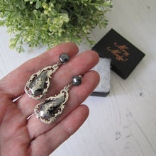 Load image into Gallery viewer, Vintage Siam Silver Neilloware Drop Earrings
