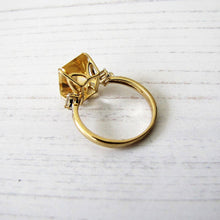 Cargar imagen en el visor de la galería, 9ct Gold Emerald Cut Bi-Color Citrine Ring. - MercyMadge
