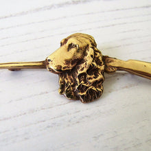 Cargar imagen en el visor de la galería, Gold Victorian Dog Cravat/Tie Pin, Flushing Spaniel - MercyMadge
