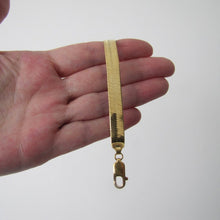 Cargar imagen en el visor de la galería, Vintage 18ct Yellow Gold Omega/Flat Snake Bracelet, Italy - MercyMadge
