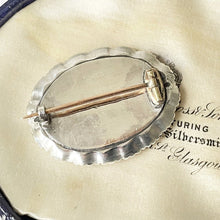 Cargar imagen en el visor de la galería, Georgian Black Dot Paste Locket Brooch With Hair Work
